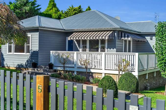 QUARRY HILL COTTAGES